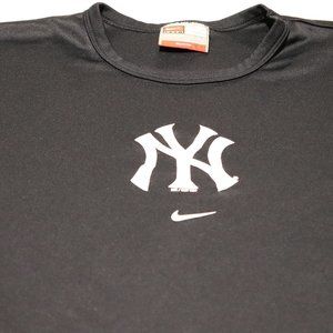 Nike Yankee Tee